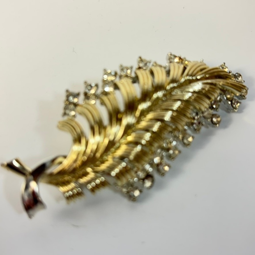 Feather Brooch Gold Tone Rhinestone Leaf Pin 2.75"
